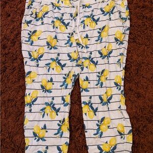 Torrid Sleep 3/4 Length Sleepwear Pants with Lemon Print and Drawstring